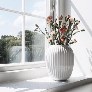 KAHLER Hammershoi Vase H200 White / Birch플레이츠